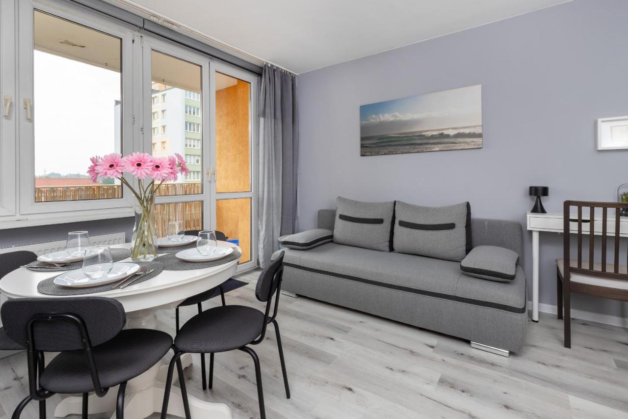 Family Apartment With Balcony In Gdynia By Noclegi Renters Exterior foto